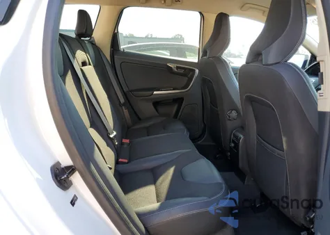 2012 Volvo Xc60 3.2 z USA, uszkodzony, nr VIN YV4940DL7C2314668